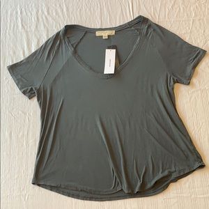 Gray loose T-shirt